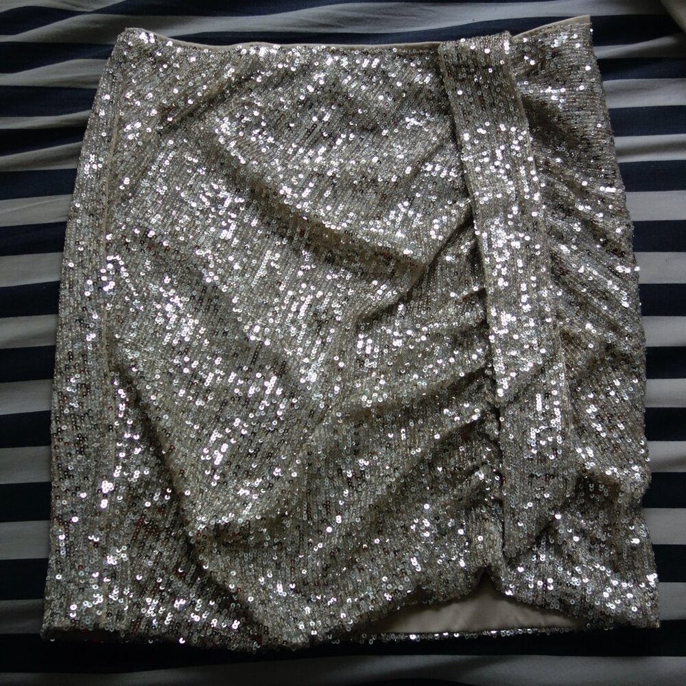 STEVE MADDEN Silver Sequined Mini-Skirt